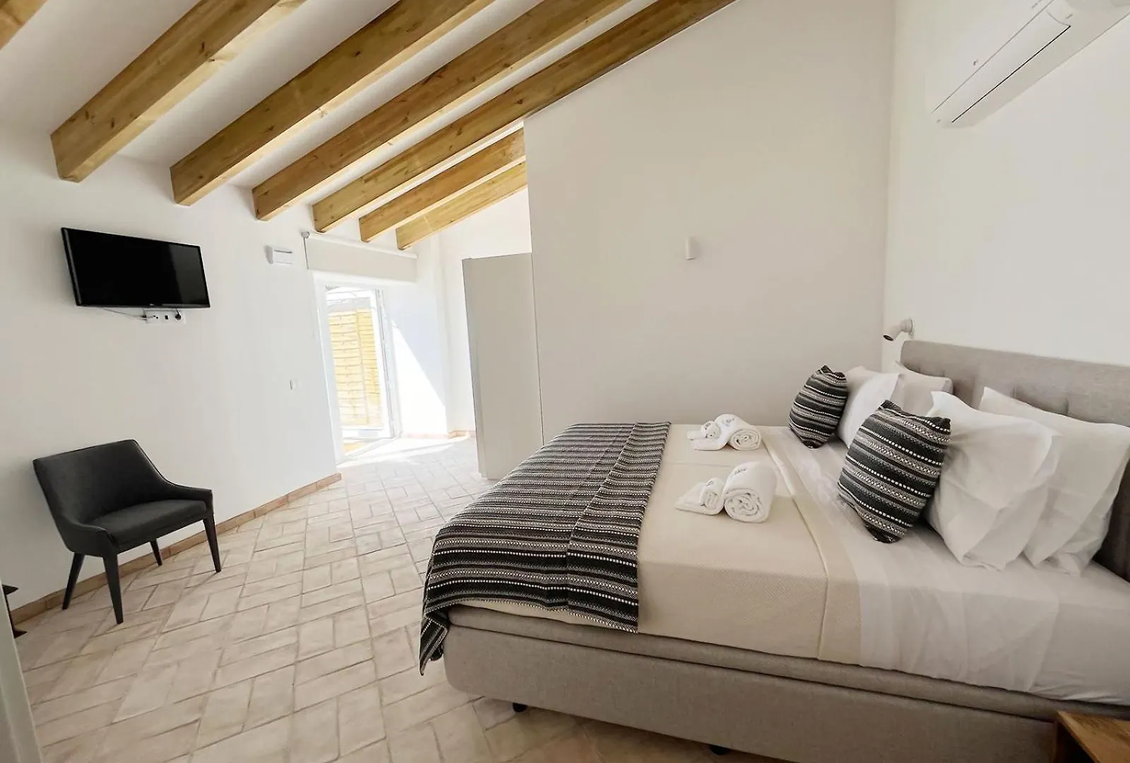Villa Lobos - A Sua Casa No Campo Tavira 0*,